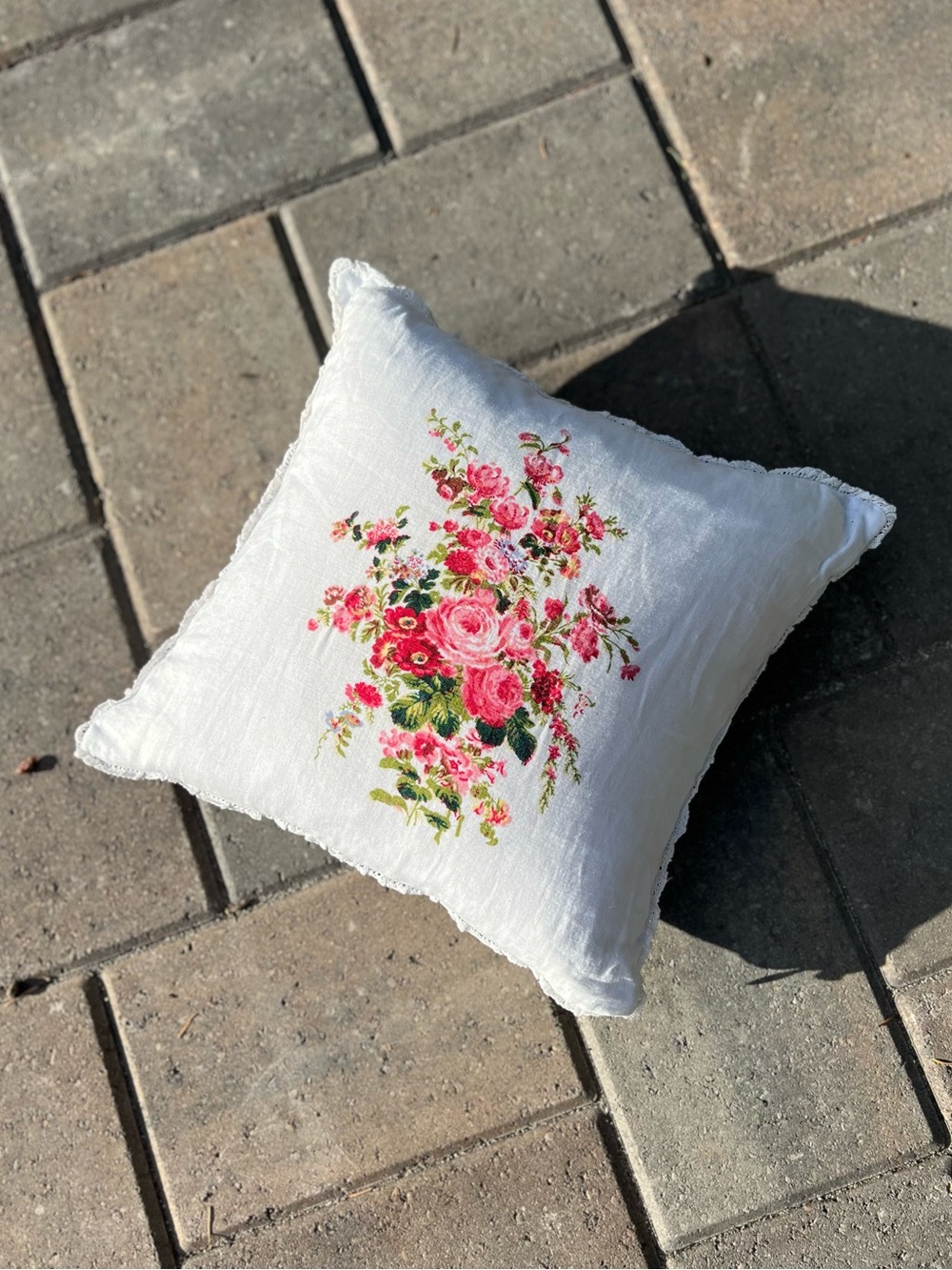 Vintage Cottage Reversible Throw Pillow Pink Rose Bouquet Crochet Lace Trim